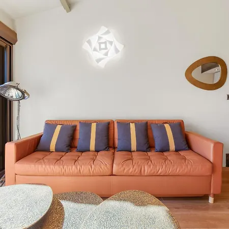 Desiree Heliovillage Villa